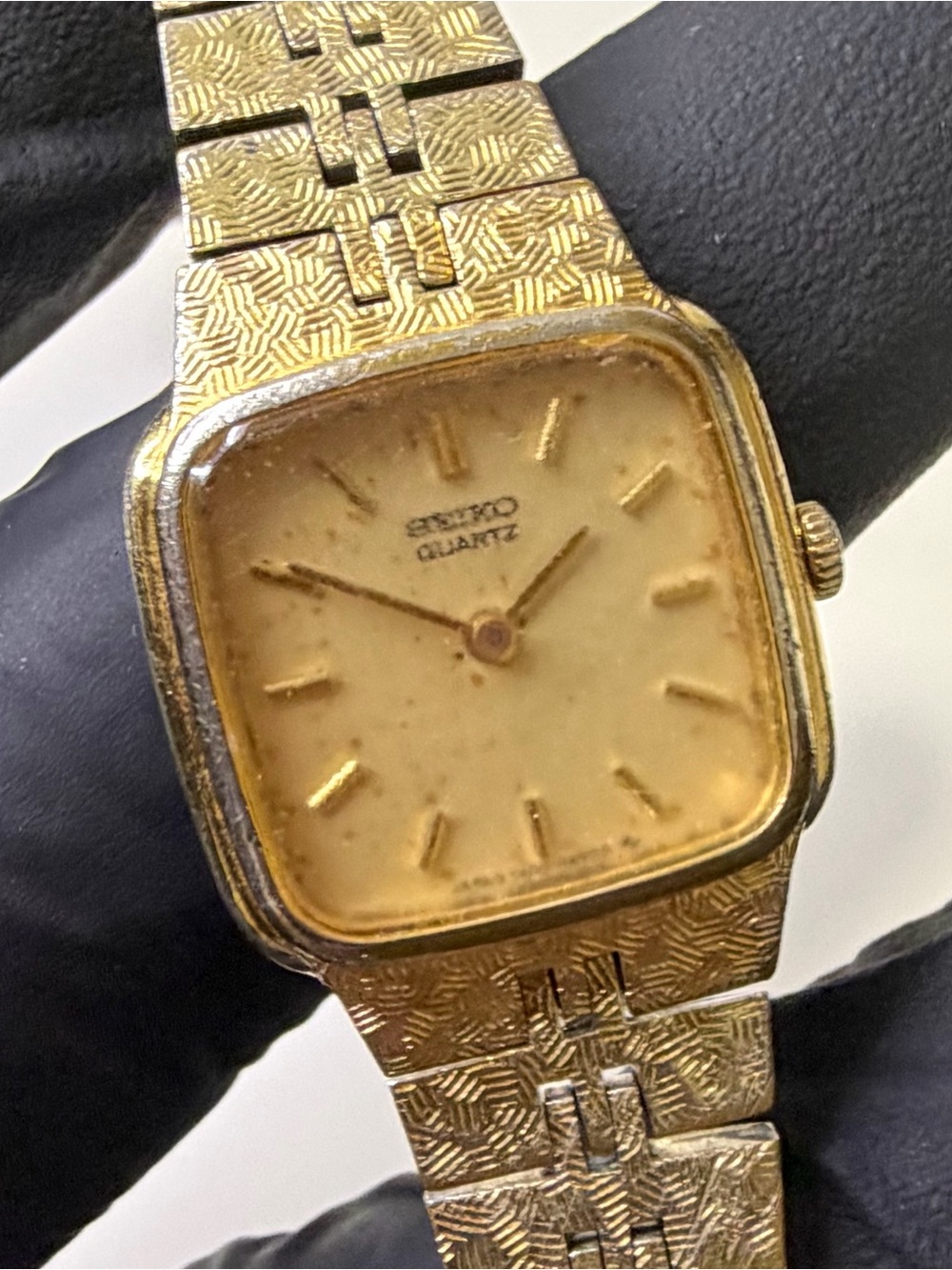 Seiko 1400-6120 Tank Gold-Tone Stainless Steel Ladies’ 19mm Dress Watch